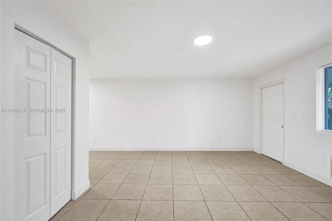 En Renta: $3,200 (3 camas, 3 baños, 1350 Pies cuadrados)