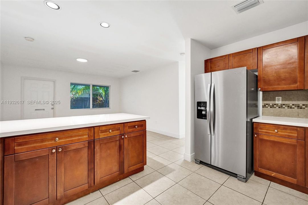 En Renta: $3,200 (3 camas, 3 baños, 1350 Pies cuadrados)