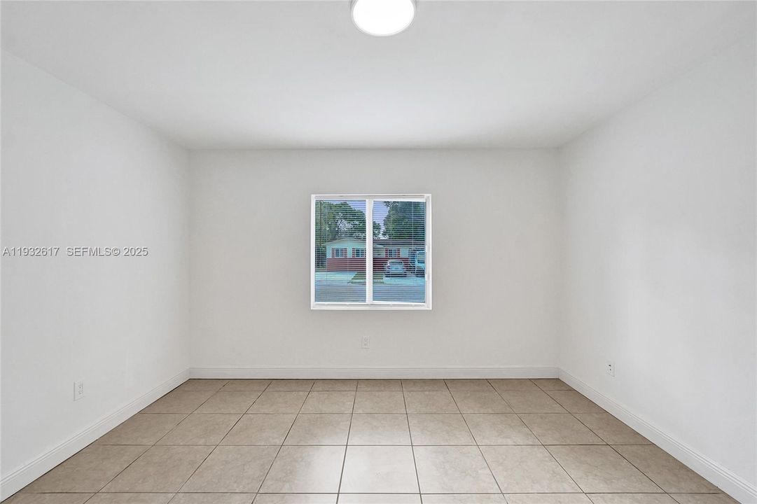 En Renta: $3,200 (3 camas, 3 baños, 1350 Pies cuadrados)