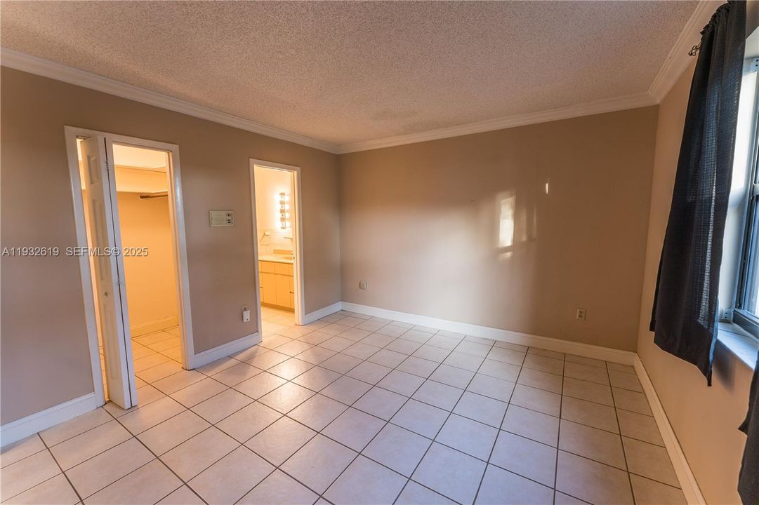 For Sale: $810,000 (4 beds, 3 baths, 2007 Square Feet)