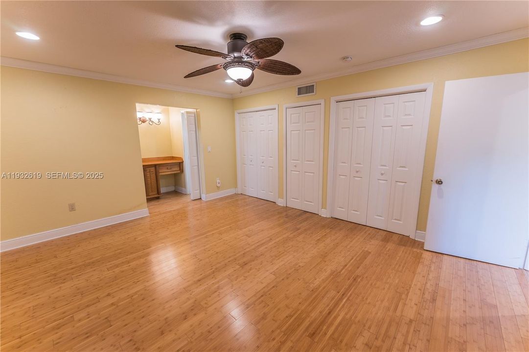 For Sale: $810,000 (4 beds, 3 baths, 2007 Square Feet)