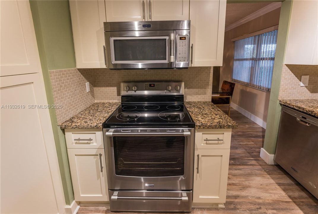 For Sale: $810,000 (4 beds, 3 baths, 2007 Square Feet)