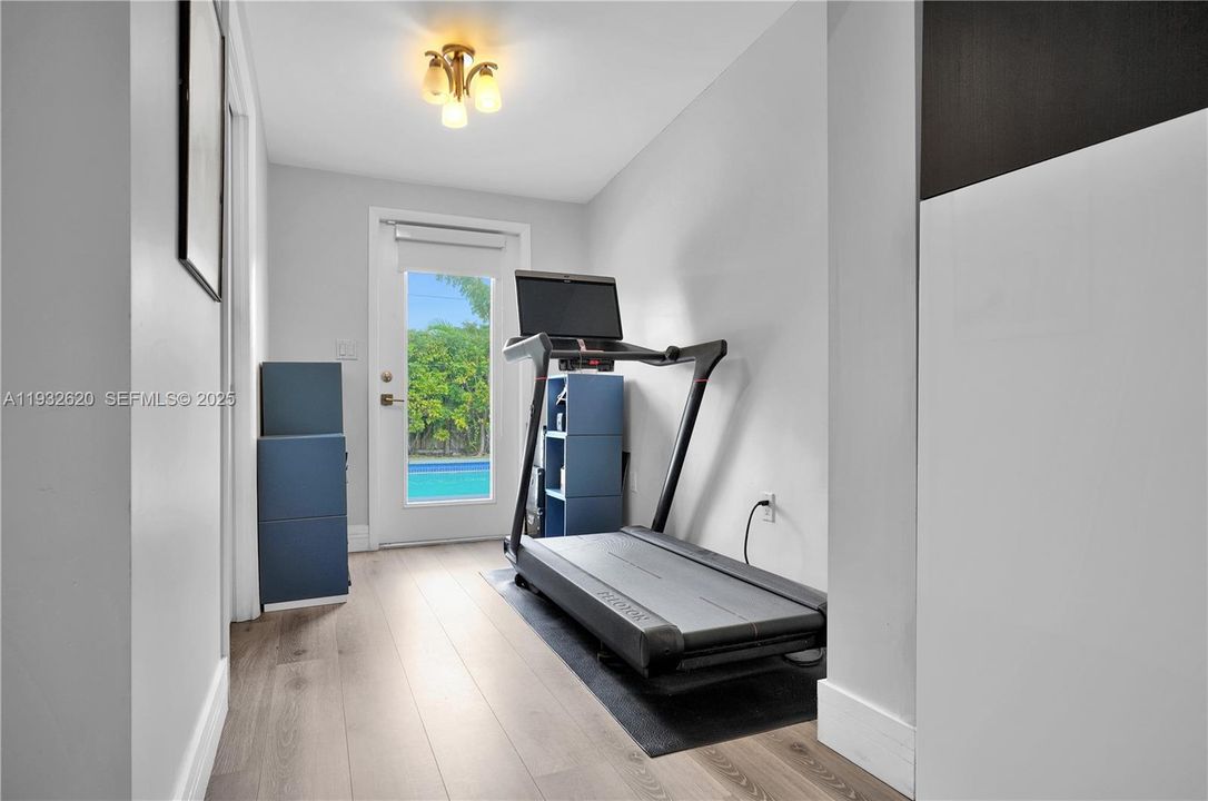 出租: $7,700 (4 贝兹, 3 浴室, 3006 平方英尺)