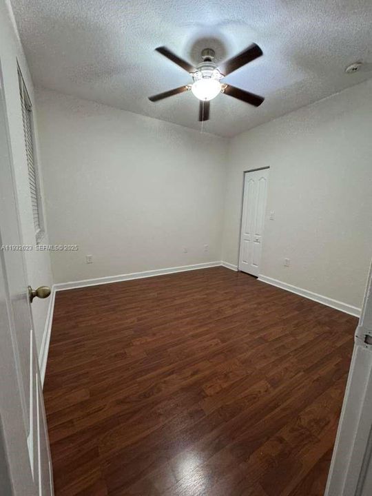 В аренду: $3,500 (3 спален, 2 ванн, 1582 Квадратных фут)