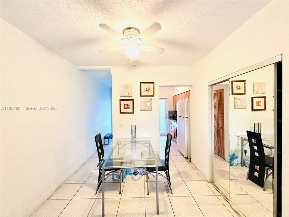 For Rent: $1,700 (1 beds, 1 baths, 650 Square Feet)