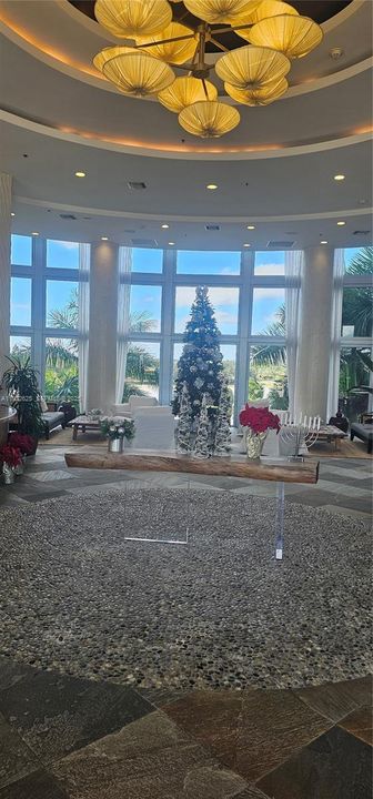 For Rent: $2,800 (2 beds, 2 baths, 1165 Square Feet)