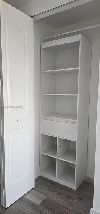 For Rent: $2,800 (2 beds, 2 baths, 1165 Square Feet)