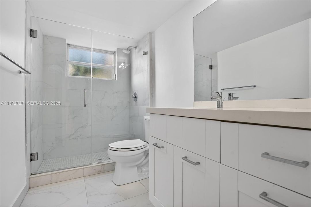 For Rent: $4,250 (3 beds, 2 baths, 1403 Square Feet)