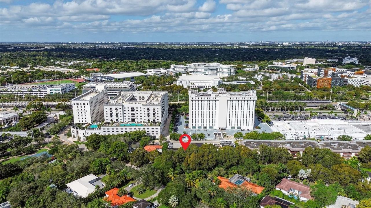 For Rent: $4,250 (3 beds, 2 baths, 1403 Square Feet)