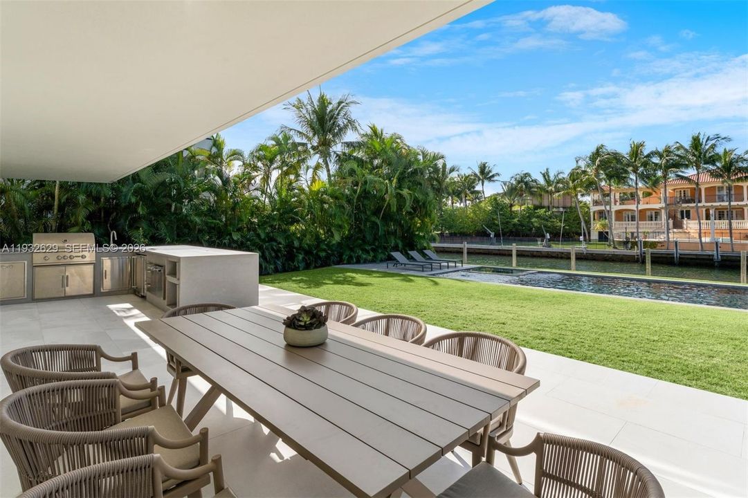 For Sale: $15,750,000 (6 beds, 6 baths, 6460 Square Feet)