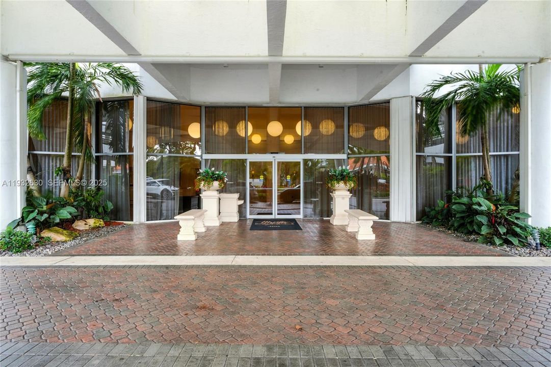 На продажу: $600,000 (3 спален, 3 ванн, 1536 Квадратных фут)