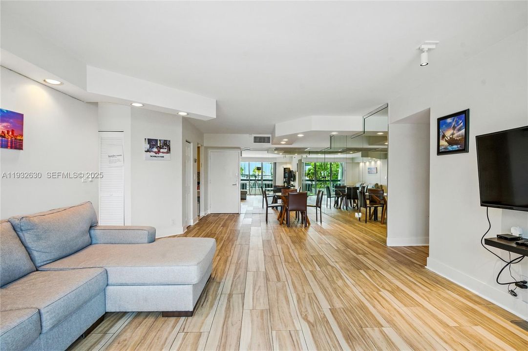 На продажу: $600,000 (3 спален, 3 ванн, 1536 Квадратных фут)