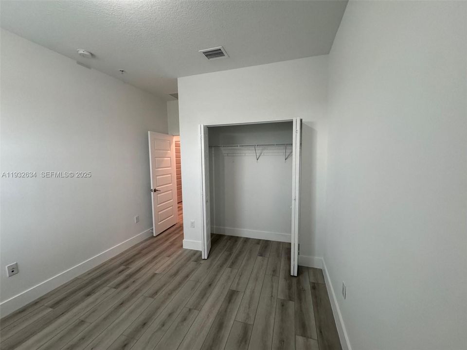 For Sale: $540,000 (3 beds, 2 baths, 1517 Square Feet)