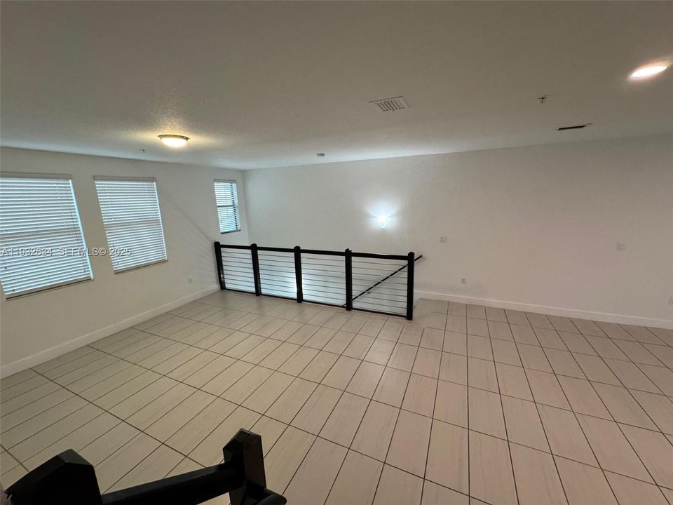 For Sale: $540,000 (3 beds, 2 baths, 1517 Square Feet)