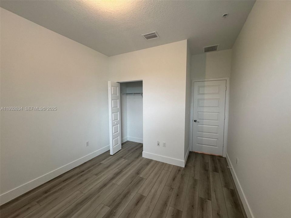 For Sale: $540,000 (3 beds, 2 baths, 1517 Square Feet)