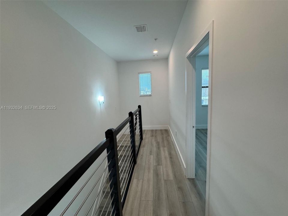 For Sale: $540,000 (3 beds, 2 baths, 1517 Square Feet)