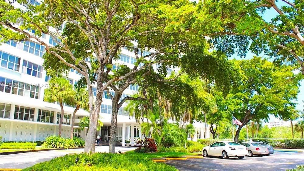 For Rent: $2,500 (2 beds, 2 baths, 1020 Square Feet)