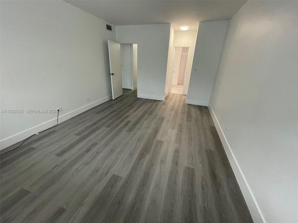 For Rent: $2,500 (2 beds, 2 baths, 1020 Square Feet)