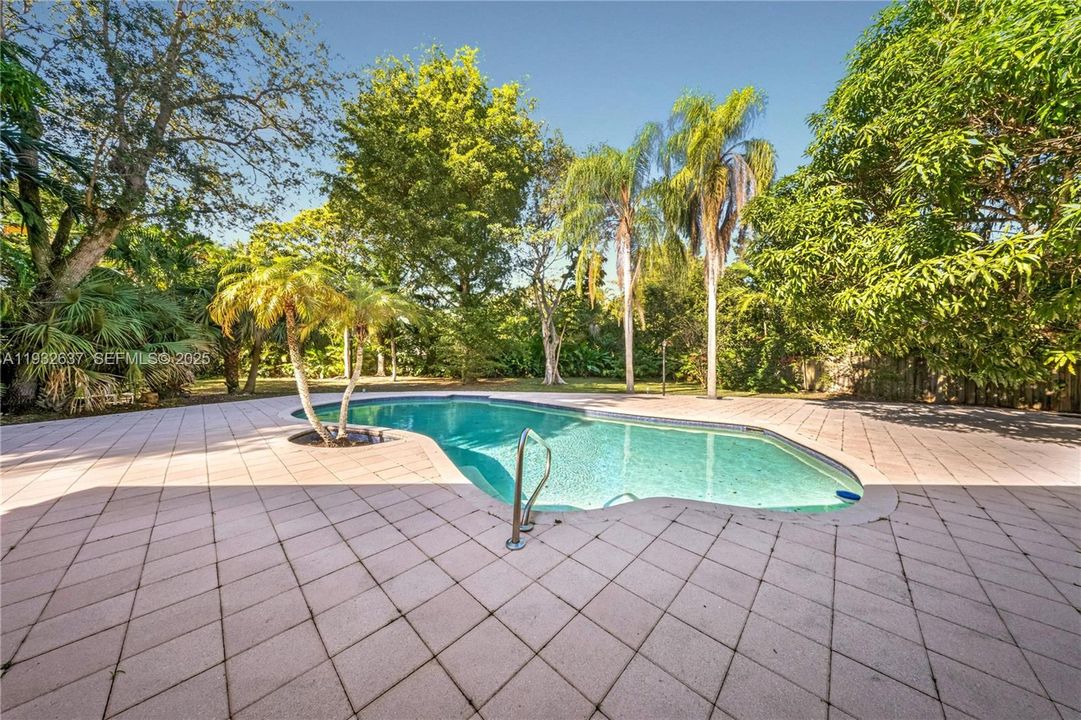 На продажу: $2,000,000 (3 спален, 3 ванн, 2836 Квадратных фут)