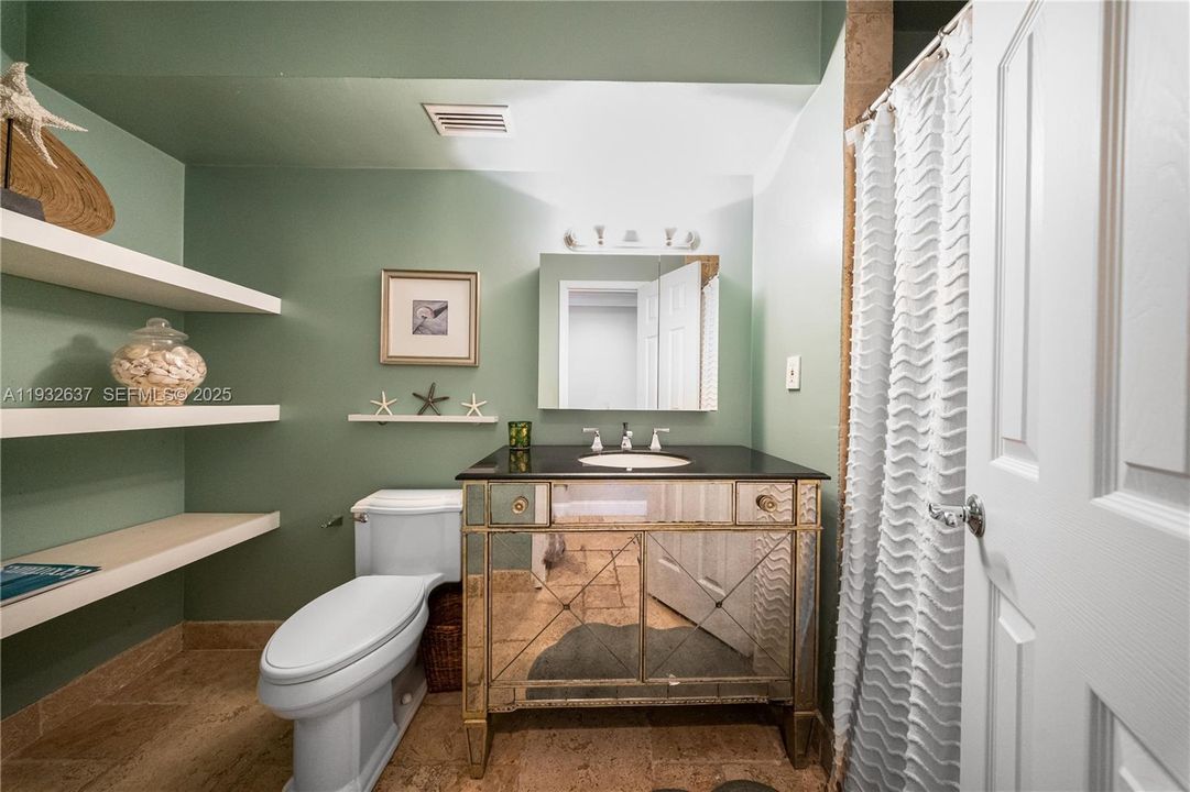 На продажу: $2,000,000 (3 спален, 3 ванн, 2836 Квадратных фут)