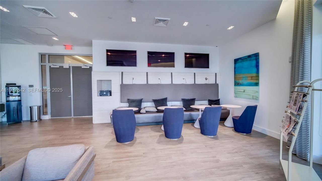 En Venta: $1,990,000 (3 camas, 3 baños, 2386 Pies cuadrados)