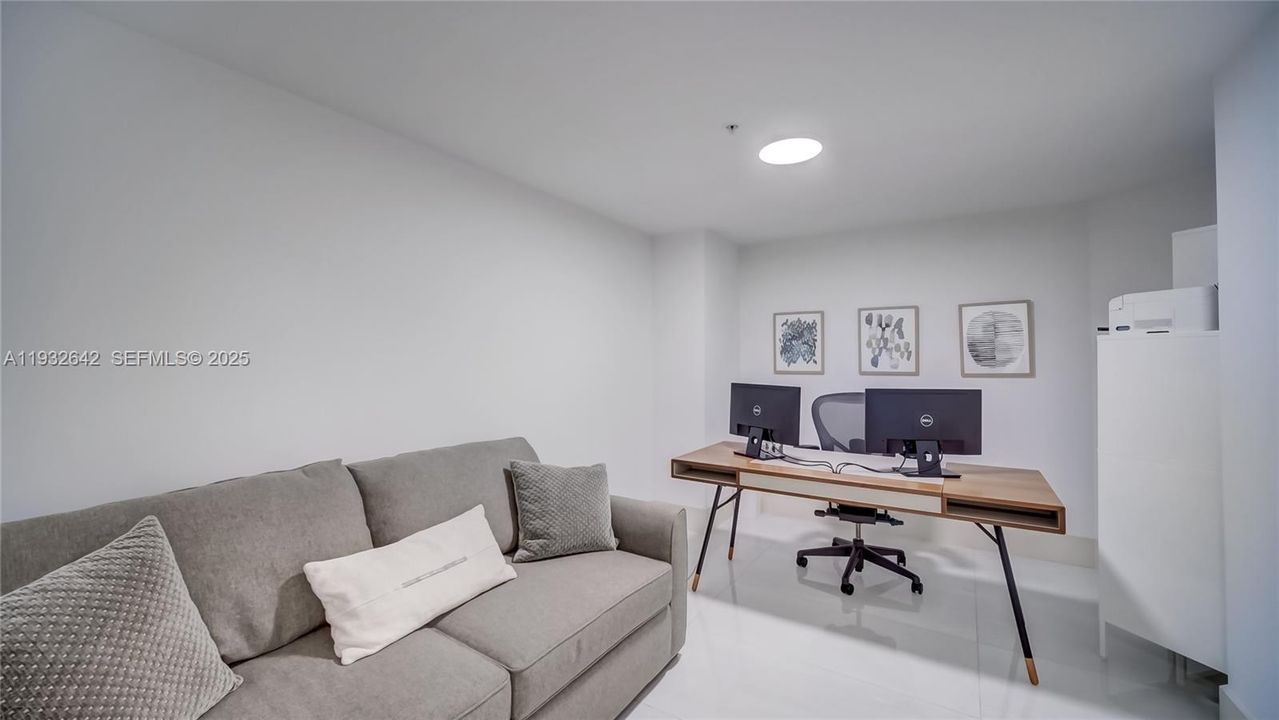 En Venta: $1,990,000 (3 camas, 3 baños, 2386 Pies cuadrados)