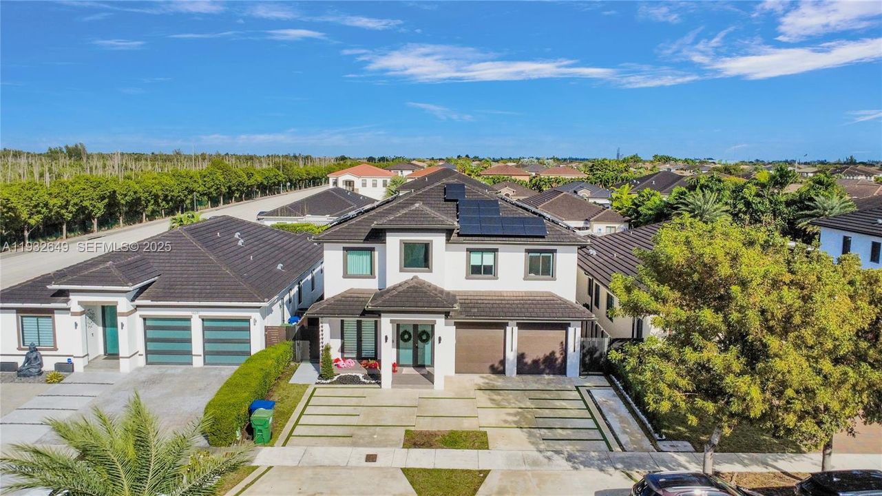 待售: $1,300,000 (5 贝兹, 4 浴室, 2925 平方英尺)