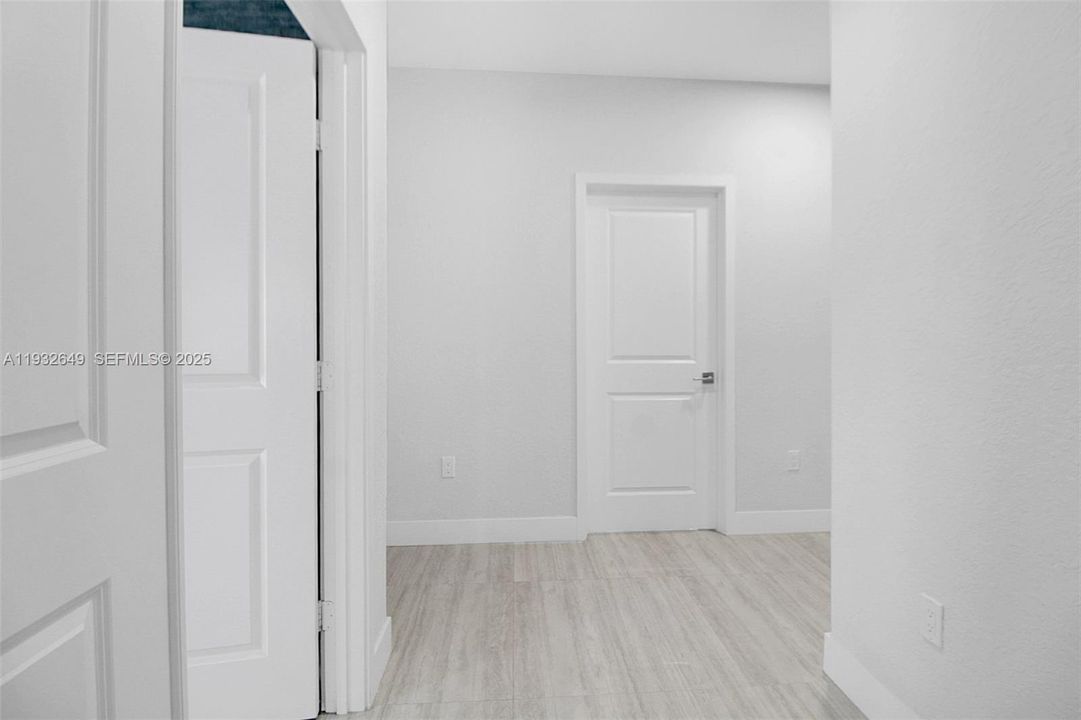 待售: $1,300,000 (5 贝兹, 4 浴室, 2925 平方英尺)