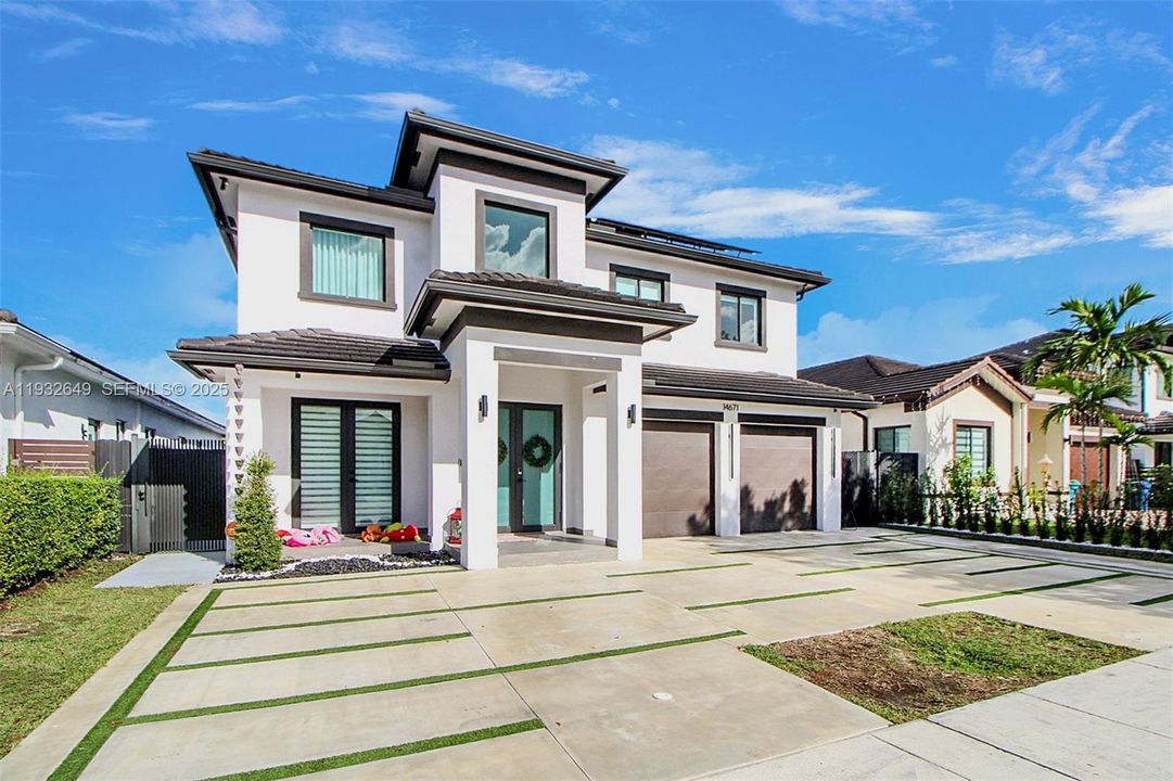 待售: $1,300,000 (5 贝兹, 4 浴室, 2925 平方英尺)