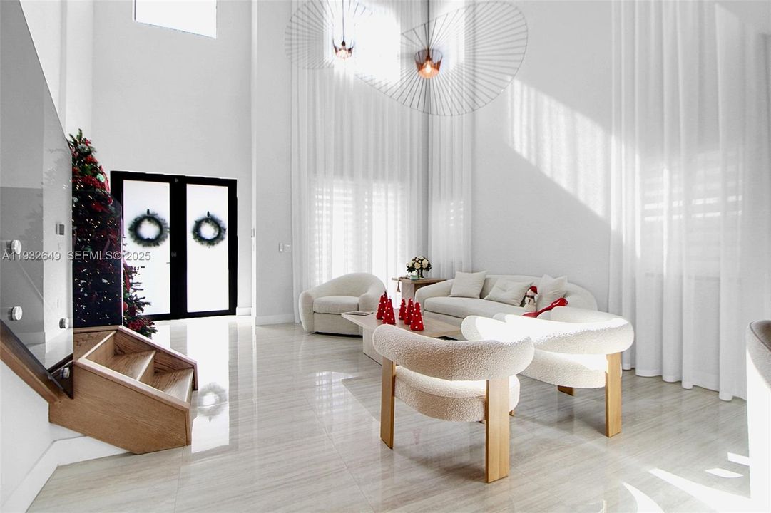 待售: $1,300,000 (5 贝兹, 4 浴室, 2925 平方英尺)