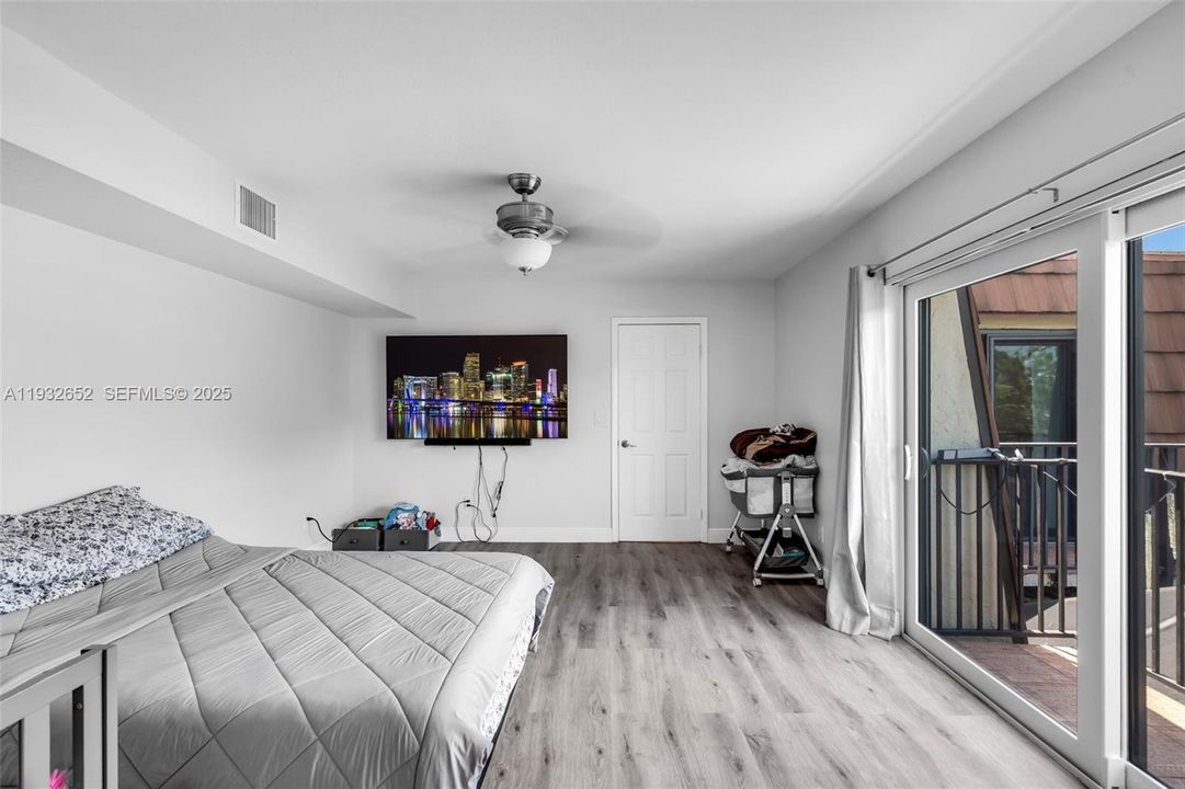 На продажу: $430,000 (3 спален, 2 ванн, 1654 Квадратных фут)