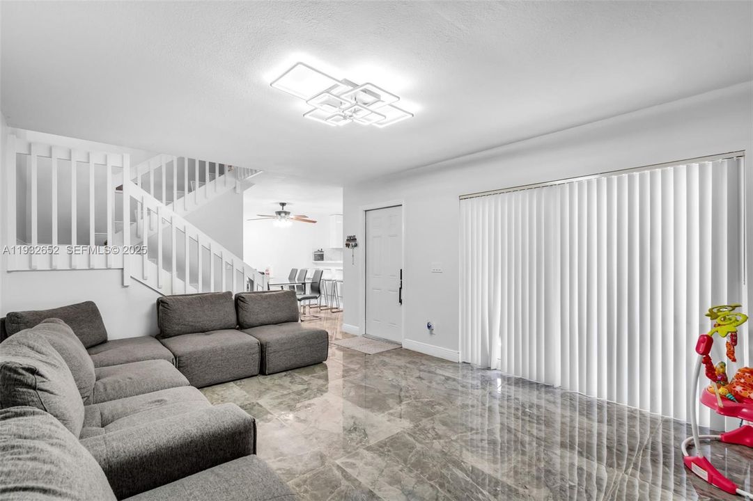 На продажу: $430,000 (3 спален, 2 ванн, 1654 Квадратных фут)