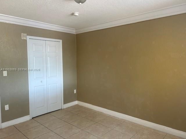 For Sale: $272,000 (2 beds, 2 baths, 1061 Square Feet)