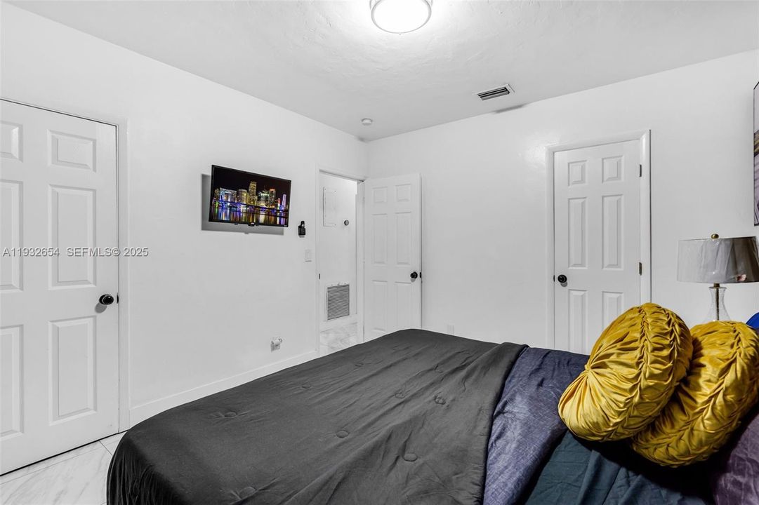 For Rent: $5,000 (4 beds, 3 baths, 1847 Square Feet)