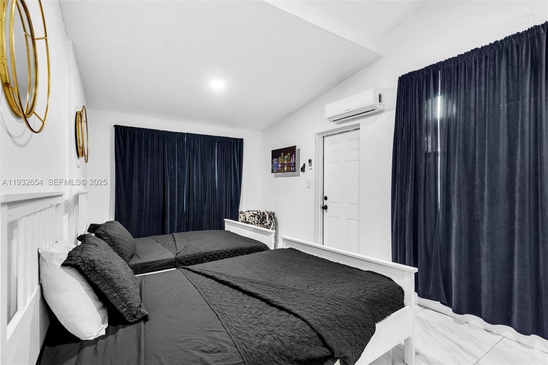 For Rent: $5,000 (4 beds, 3 baths, 1847 Square Feet)