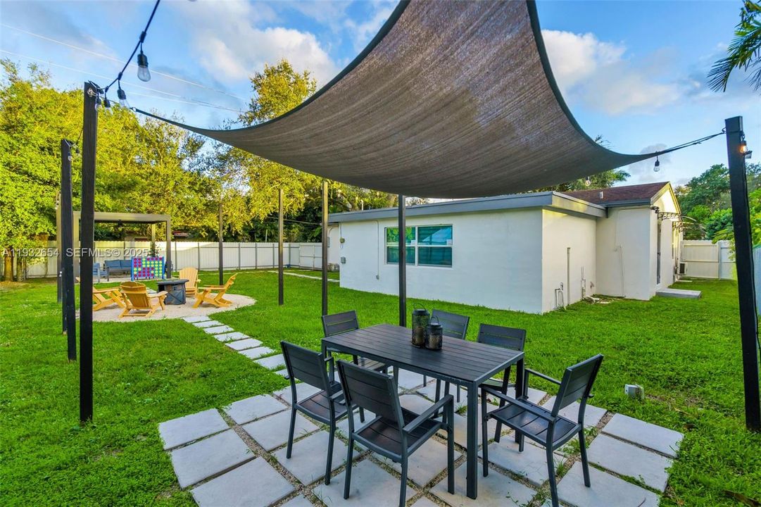 For Rent: $5,000 (4 beds, 3 baths, 1847 Square Feet)