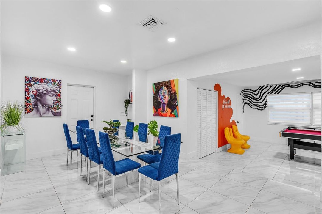 For Rent: $5,000 (4 beds, 3 baths, 1847 Square Feet)