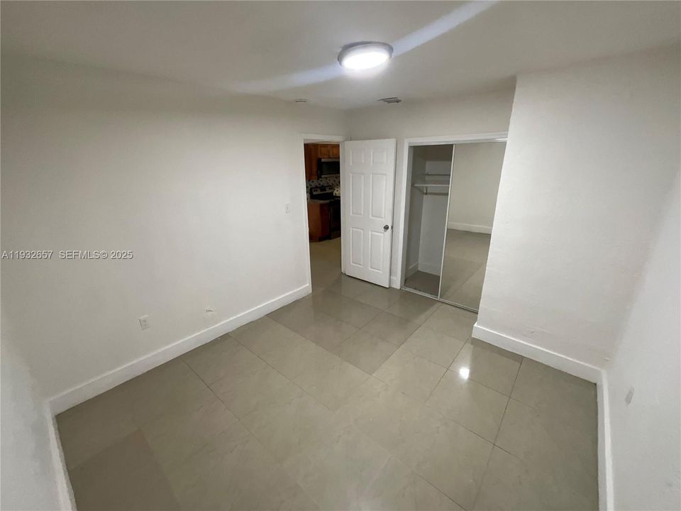 В аренду: $1,950 (2 спален, 1 ванн, 1792 Квадратных фут)