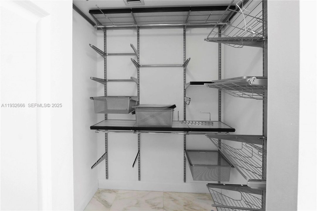 На продажу: $515,000 (2 спален, 2 ванн, 1126 Квадратных фут)