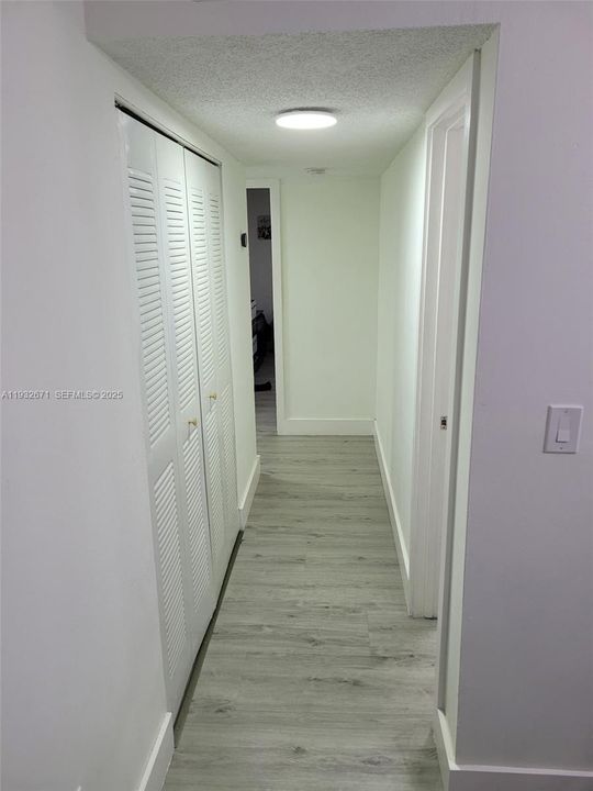 For Rent: $2,350 (2 beds, 2 baths, 1086 Square Feet)