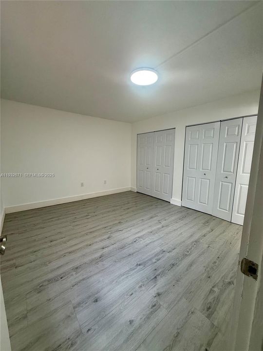 Activo con contrato: $2,350 (2 camas, 2 baños, 1086 Pies cuadrados)