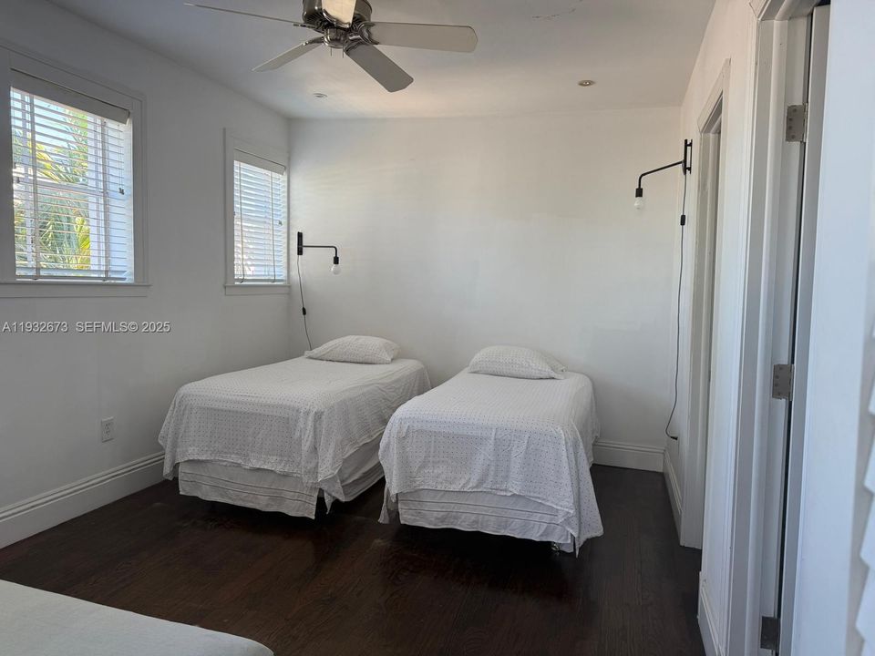 En Venta: $365,000 (2 camas, 2 baños, 930 Pies cuadrados)