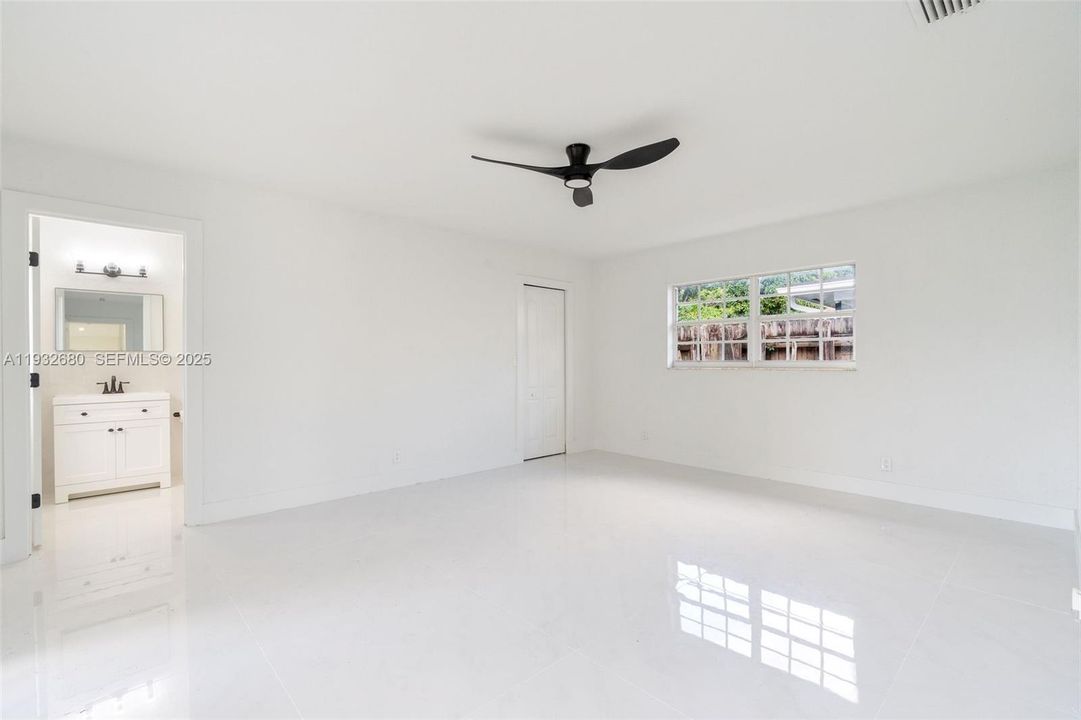 待售: $575,000 (3 贝兹, 2 浴室, 1786 平方英尺)