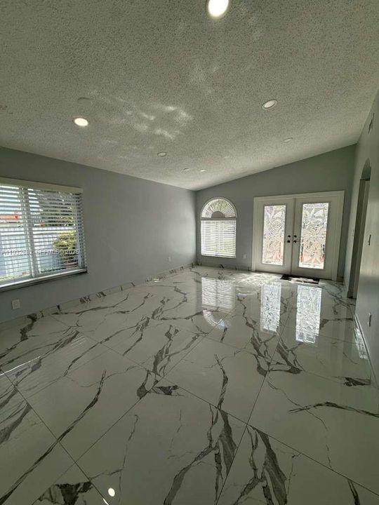 En Renta: $2,700 (2 camas, 1 baños, 1402 Pies cuadrados)