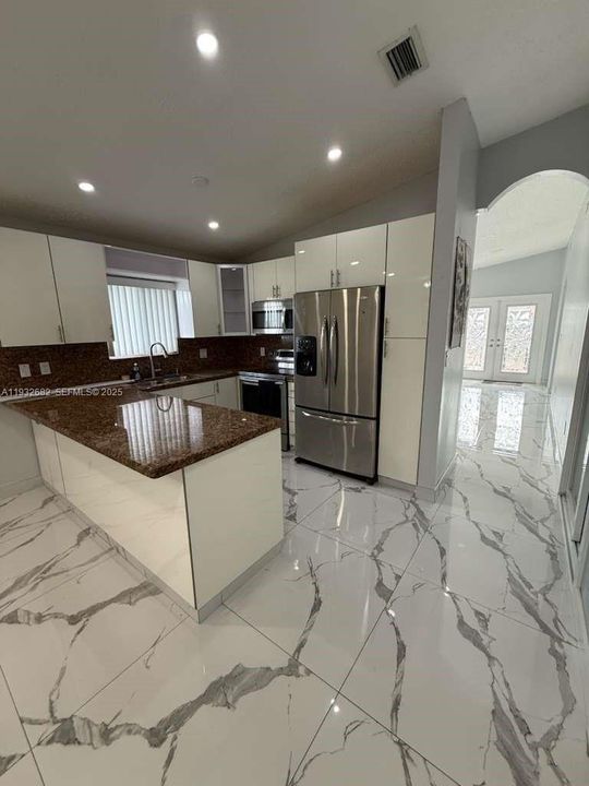 En Renta: $2,700 (2 camas, 1 baños, 1402 Pies cuadrados)