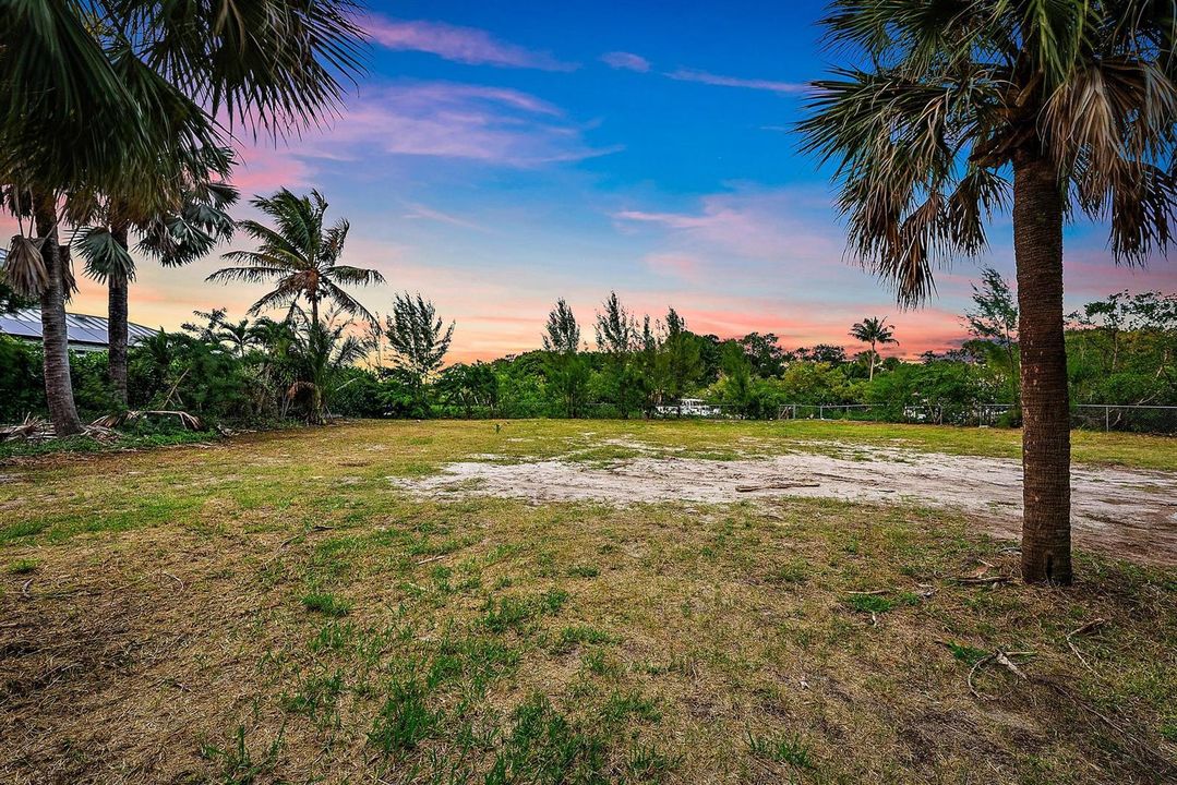 1310 Peninsular Rd