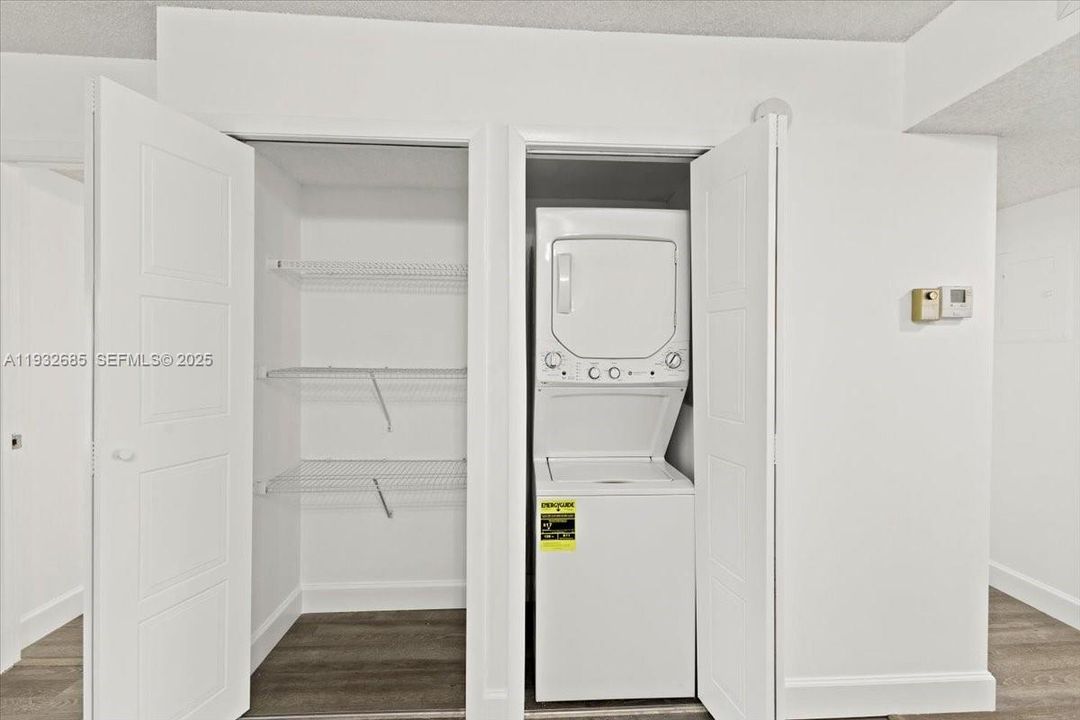 En Renta: $2,400 (2 camas, 2 baños, 1231 Pies cuadrados)