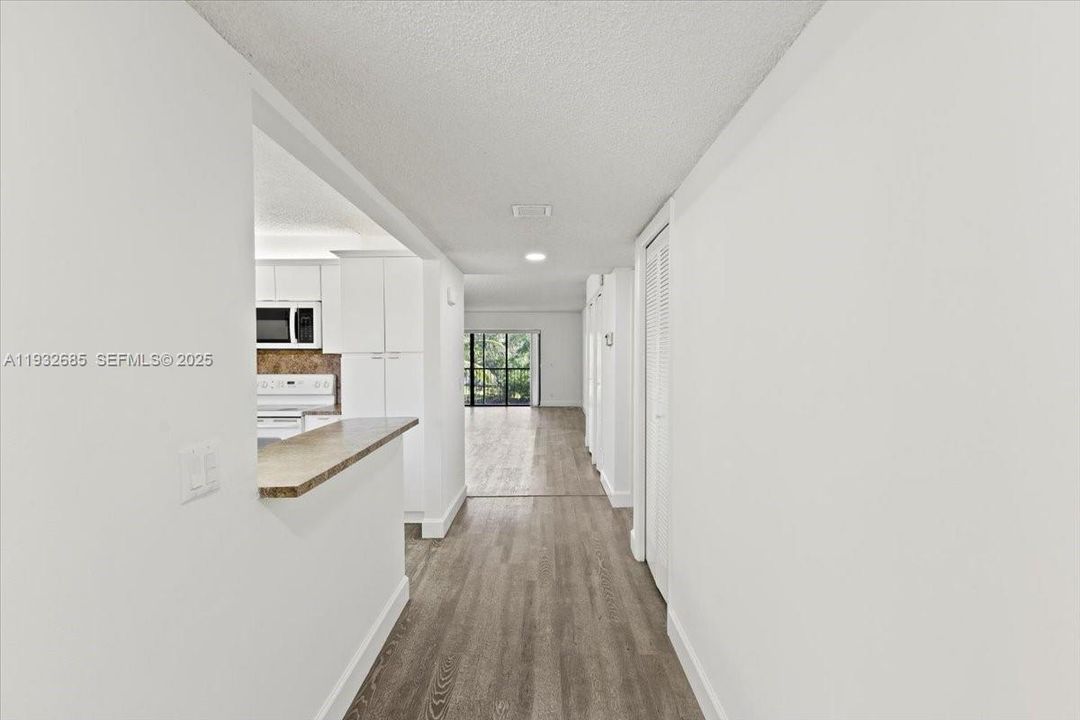 En Renta: $2,400 (2 camas, 2 baños, 1231 Pies cuadrados)