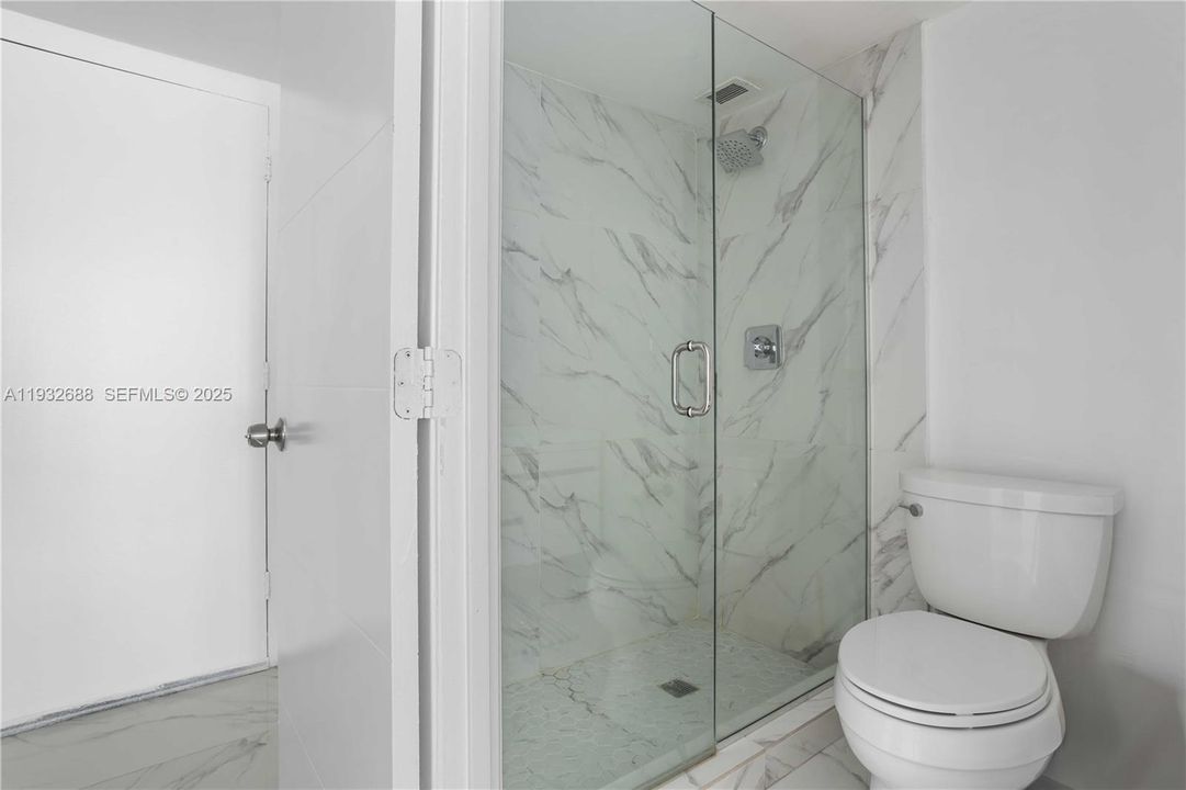 For Rent: $2,550 (2 beds, 2 baths, 1605 Square Feet)