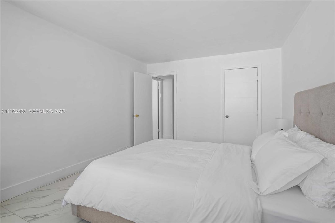 For Rent: $2,550 (2 beds, 2 baths, 1605 Square Feet)